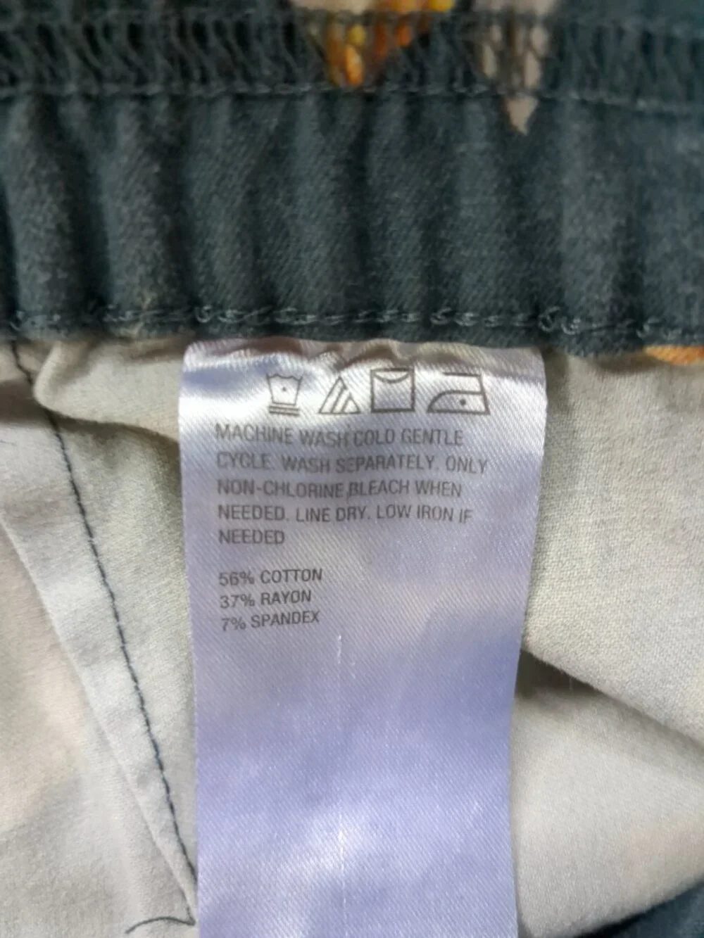 Vintage Pants with Lemon Motif - Picture 11 of 11